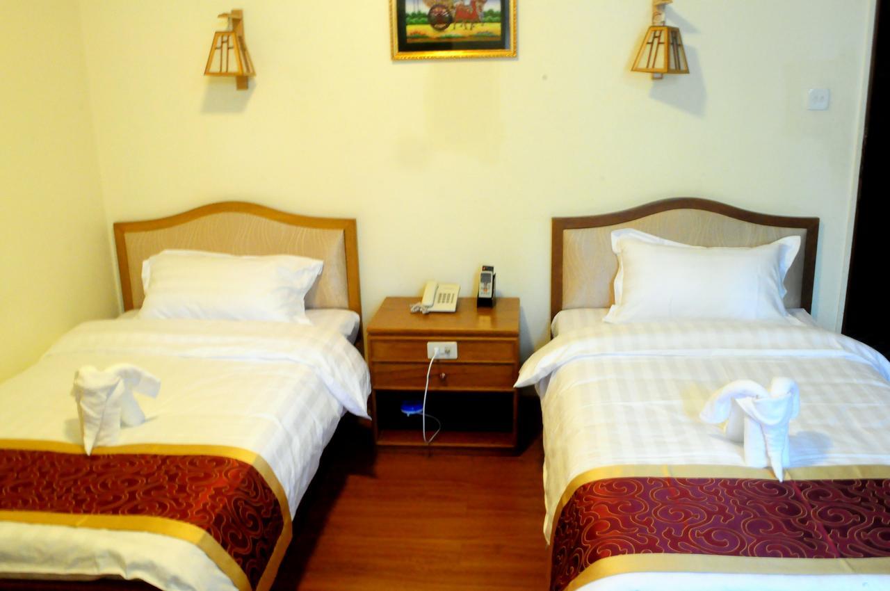 Hotel Innya Yangon Exterior photo