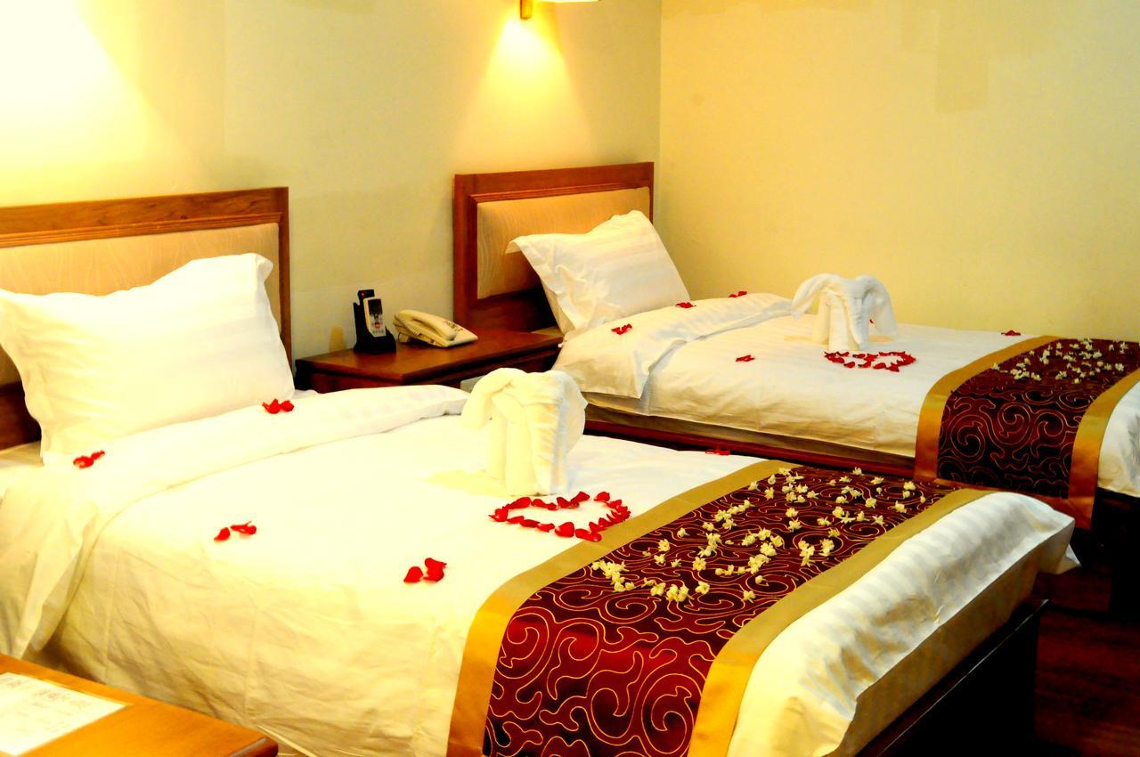 Hotel Innya Yangon Exterior photo