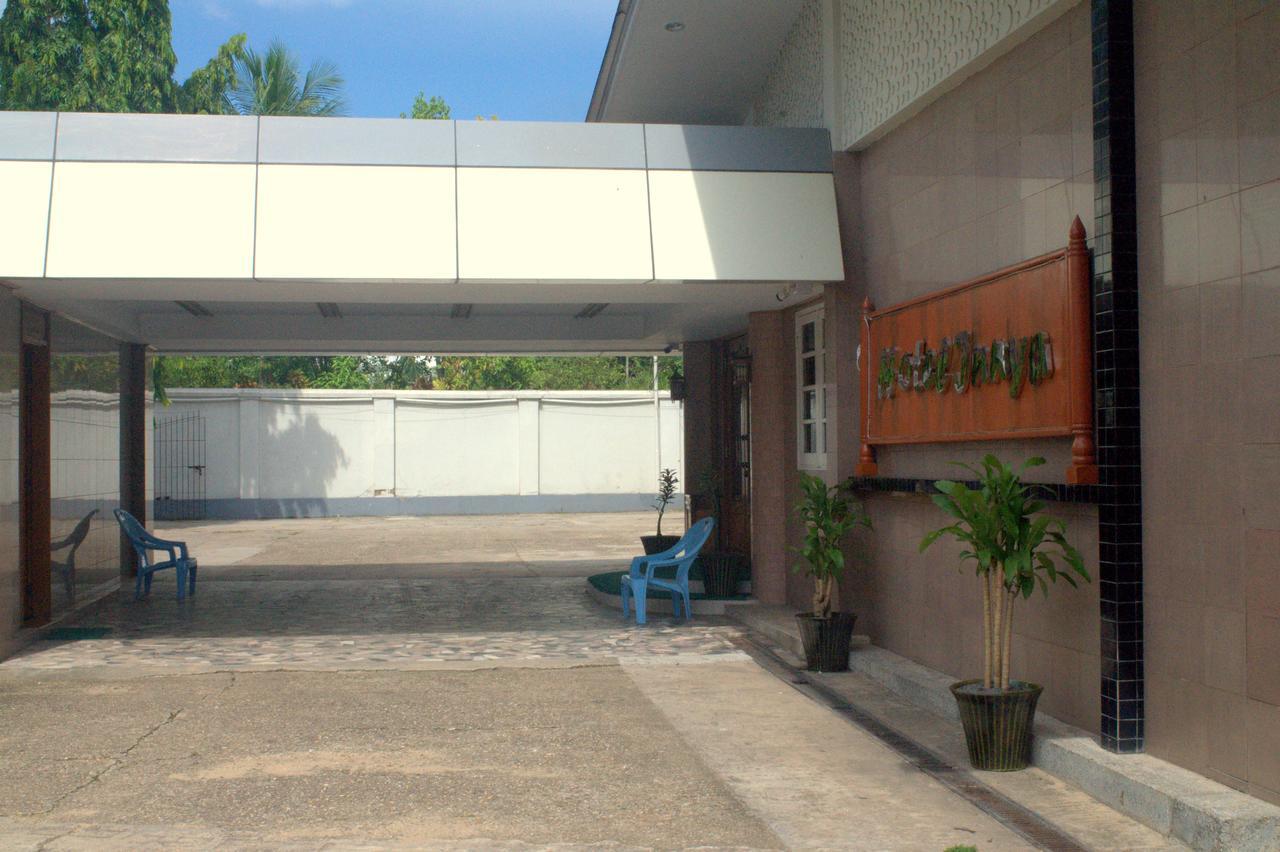 Hotel Innya Yangon Exterior photo