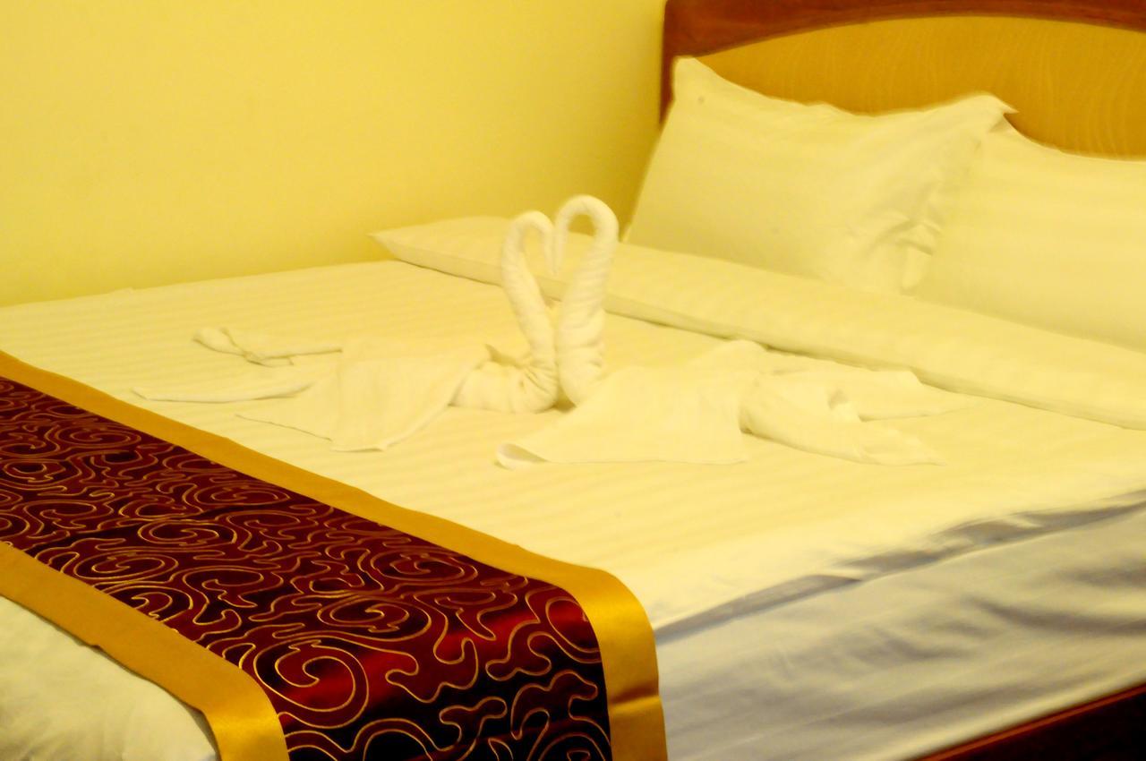Hotel Innya Yangon Exterior photo