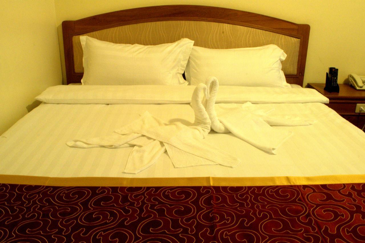 Hotel Innya Yangon Exterior photo